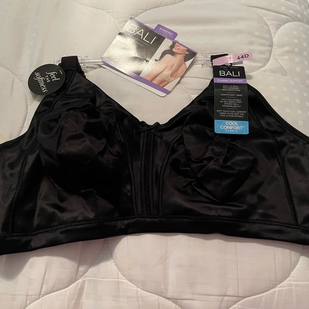 Bali Smooth Back, Lightly Line, Black 44D